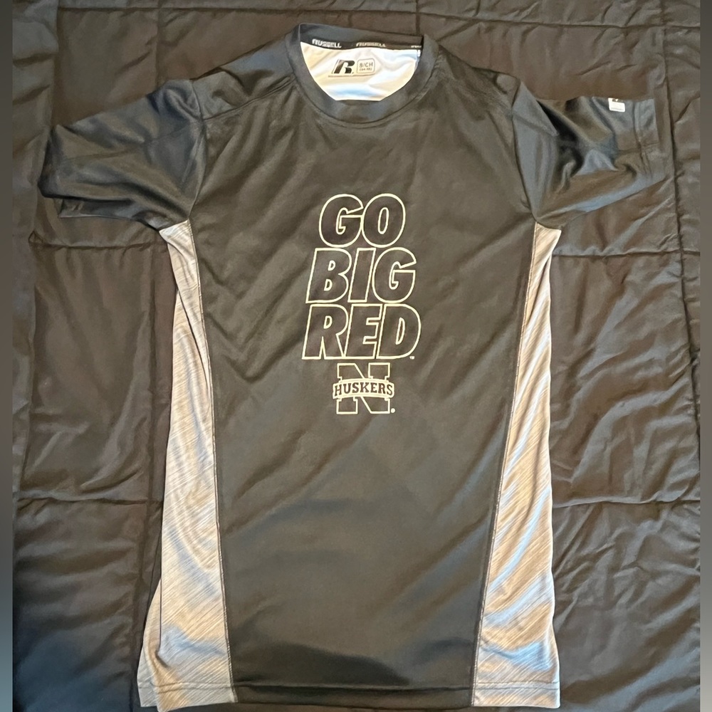 Nebraska Huskers Men's Small Black Dry Fit Shirt